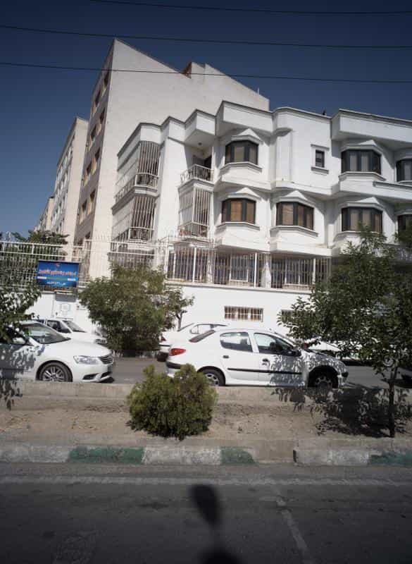 عکس آموزشگاه بدنسازی کشاورز در دریا