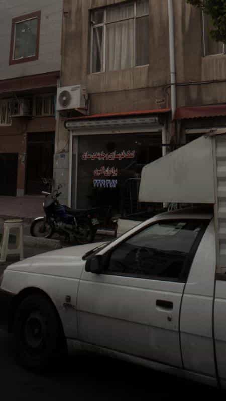 عکس کمک فتر سازی و جلوبندی سازی برادران اکبری در چهارصد دستگاه