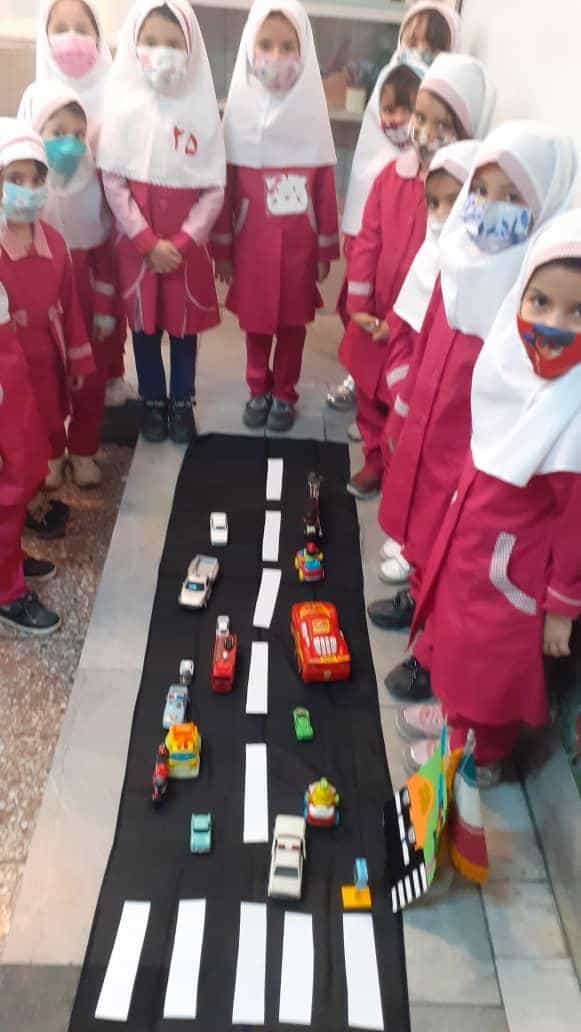 عکس پیش دبستان سروناز خانم مونسان در آشتیانی