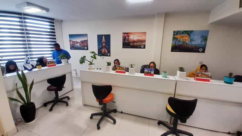 عکس آژانس مسافرتی ساعت پرواز قرن در یوسف آباد