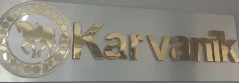 عکس کاروانیک در دریا