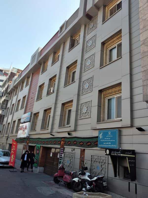 عکس درمانگاه شرکت فولاد در ولیعصر