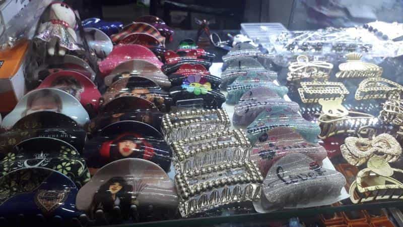 عکس فروشگاه رنگین کمان در صاحب الزمان