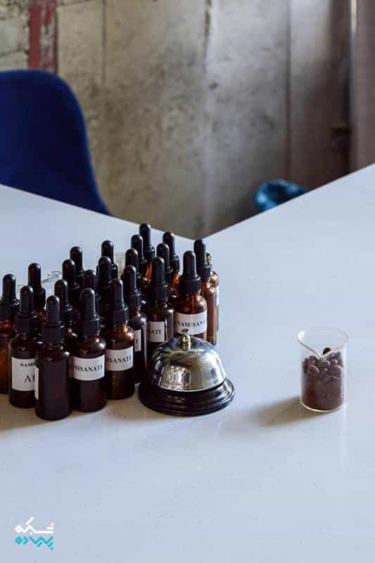 عکس عطر فروشی نامی صنعتی در کاشانک