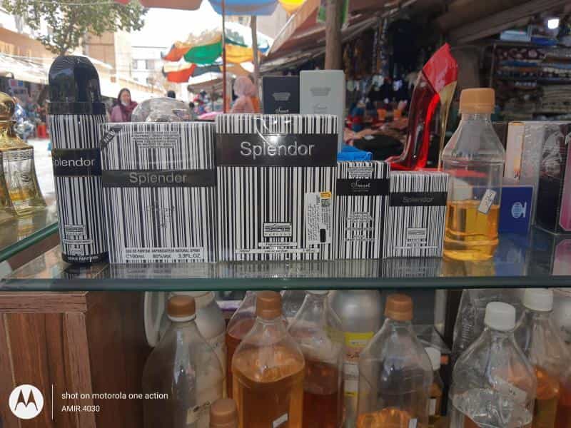 عکس گالری عطر دی تو دی در عبدل آباد