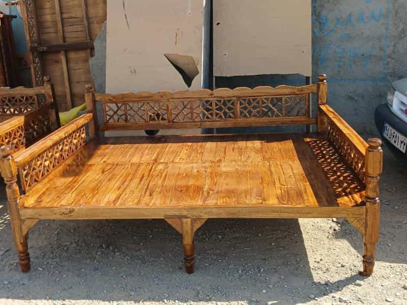 عکس تخت سنتی نوروزی در شهید کاظمی