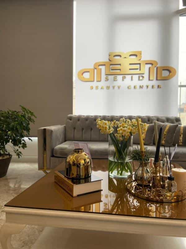 عکس دکتر سپید در دریا