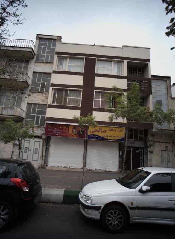 عکس فروشگاه کیف و کفش صالحی در دردشت