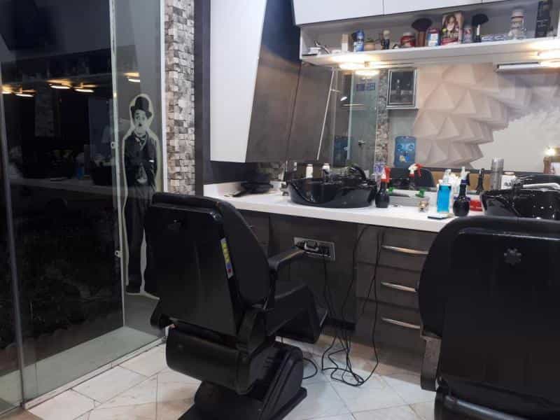 عکس آرایشگاه مردانه چارلی در تهرانپارس غربی