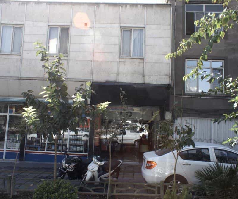 عکس آرایشگاه مردانه در دانشگاه علم و صنعت