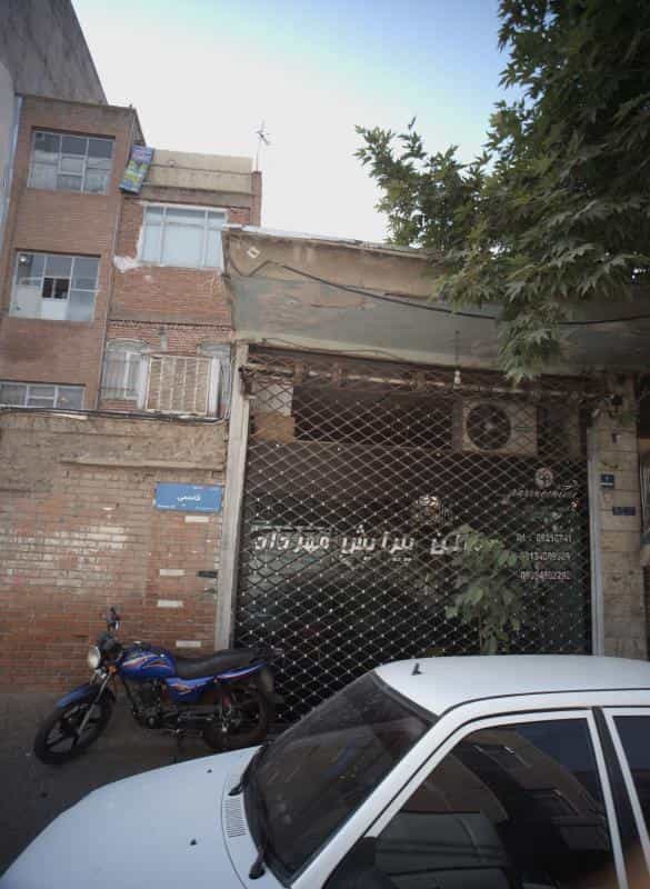 عکس سالن پیرایش مهرداد در ولیعصر جنوبی