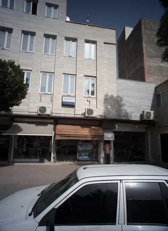 عکس پیرایش احسان در سیزده آبان