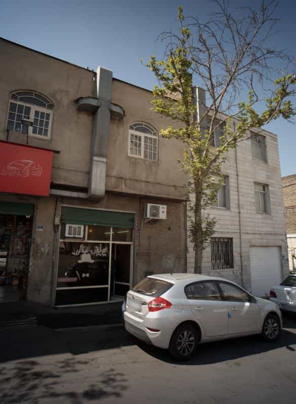 عکس پیرایش سناتور در لویزان