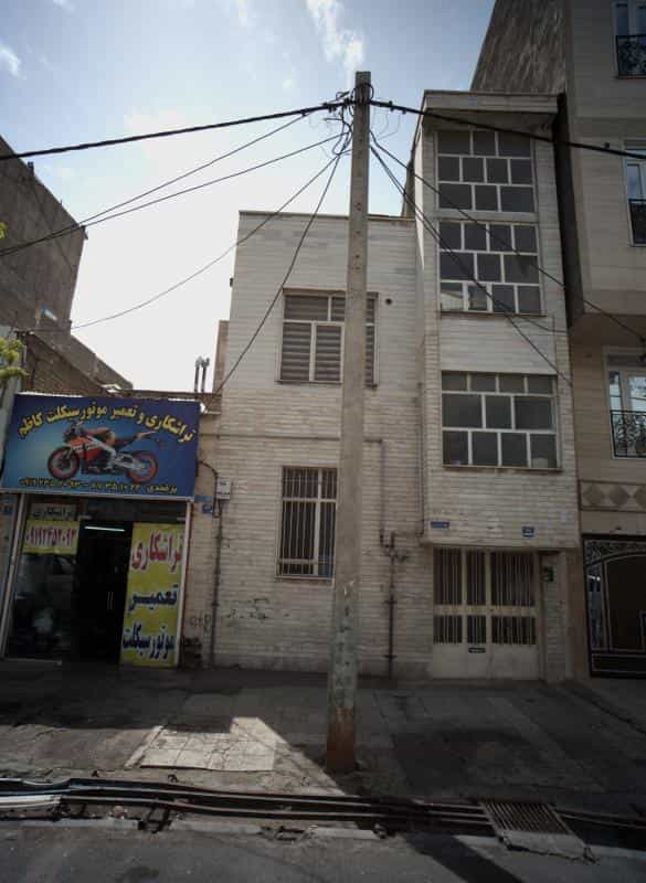 عکس تراشکاری و تعمیر موتور سیکلت کاظم در خاک سفید