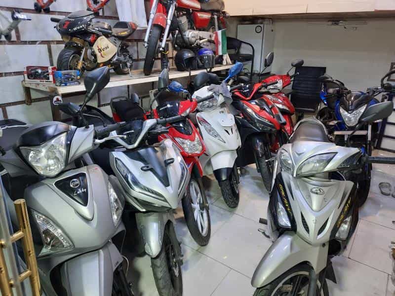 عکس فروشگاه گالکسی موتورتهران در قیام