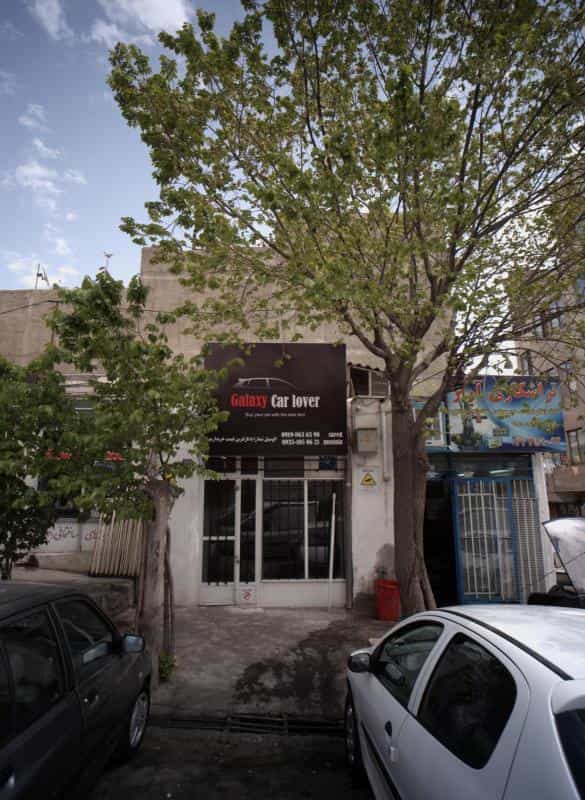 عکس نمایشگاه خودروff عاشق ماشین کهکشان در خاک سفید