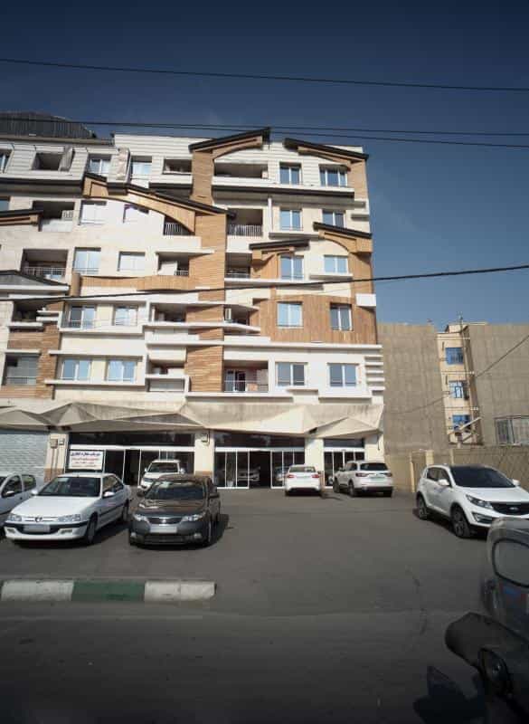 عکس نمایشگاه اتومبیل در وصفنارد