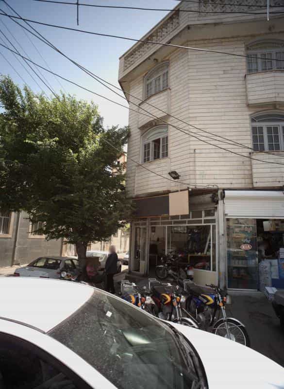 عکس فروشگاه موتور سیکلت در زهتابی