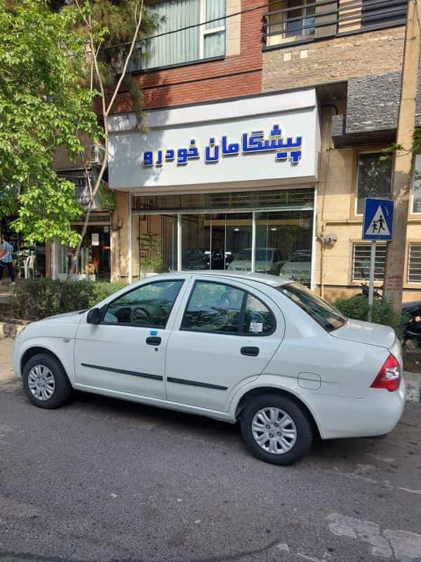 عکس پیشگامان خودرو در هفت حوض
