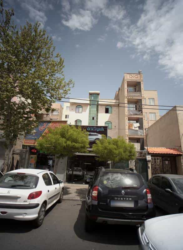 عکس هنرکده 2000 در خاک سفید