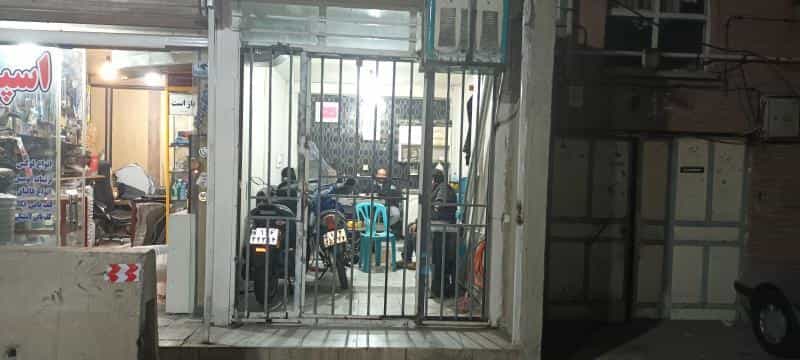 عکس فروشگاه لوازم جانبی و روکش خودرو در کیانشهر شمالی