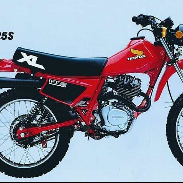 عکس نمایشگاه موتور ایکسل XL در حسین آباد