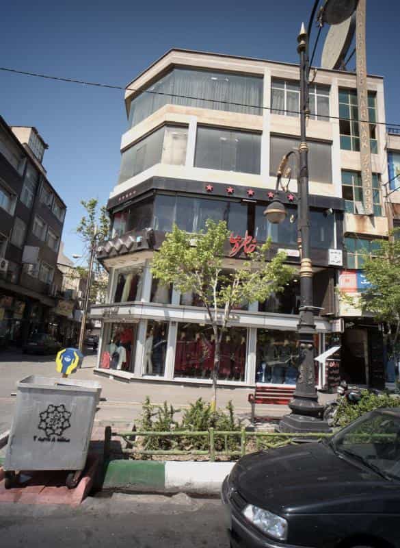 عکس سفره خانه سنتی و کافی شاپ خاطره ها در هفت حوض