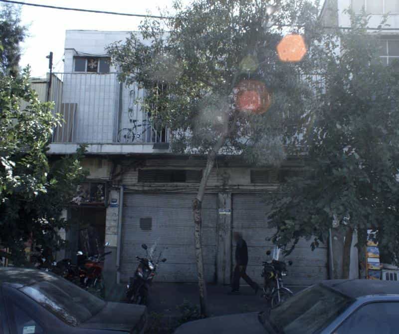 عکس چایخانه در باغ آذری