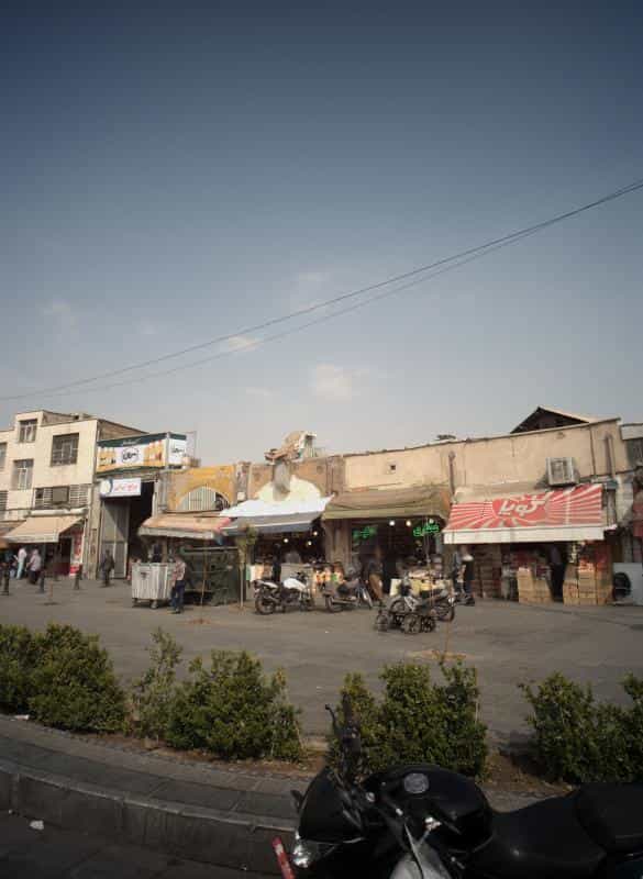 عکس خشکبار و قنادی در بازار