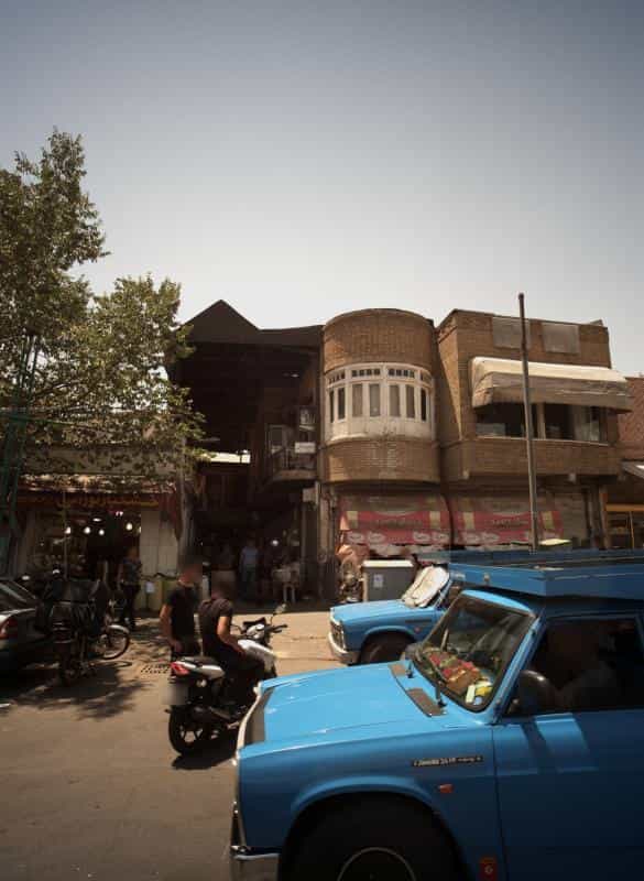 عکس خشکبار نورانی در مولوی