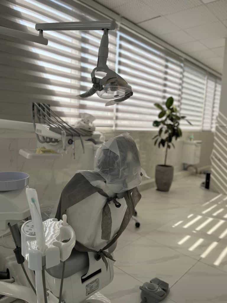 عکس کلینیک دندانپزشکی جلوه در باغ فیض