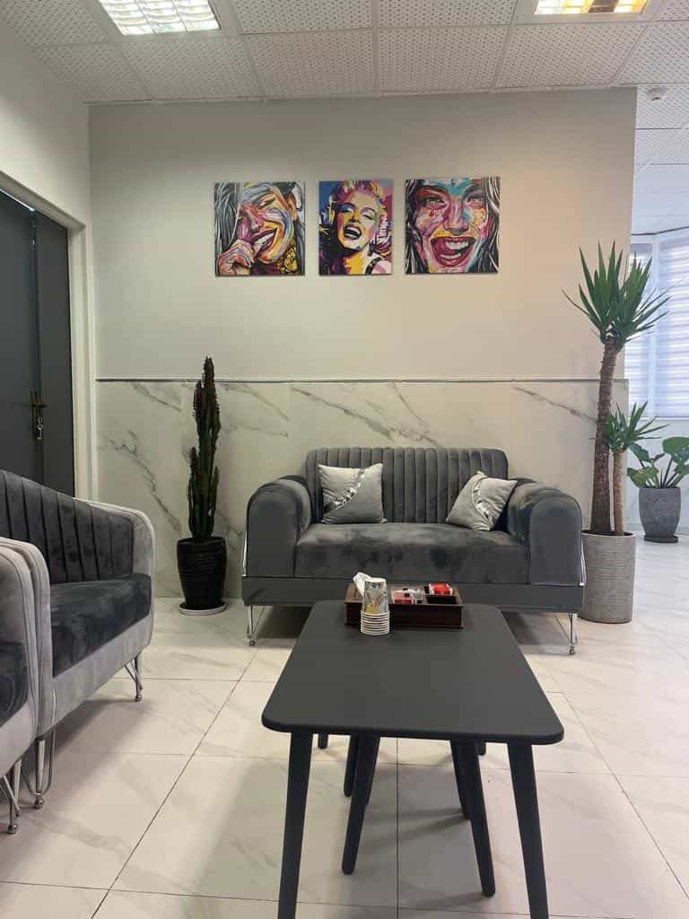 عکس کلینیک دندانپزشکی جلوه در باغ فیض