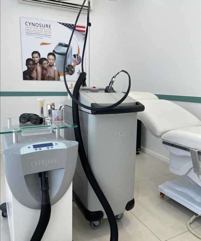 عکس کلینیک تخصصی پوست و مو افشان مو در زعفرانیه