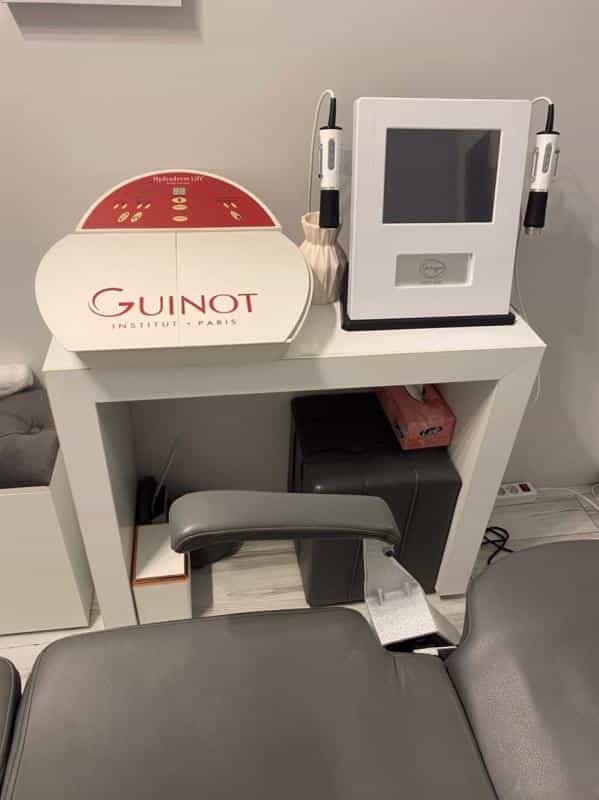 عکس کلینیک زیبایی راز در اختیاریه