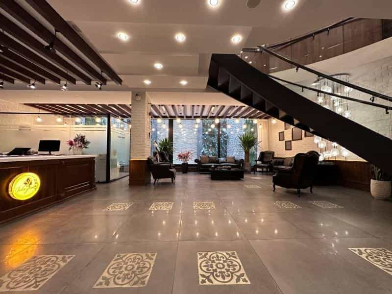 عکس کلینیک زیبایی ستایش در پونک