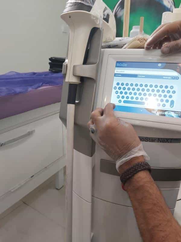عکس کلینیک پوست و مو آریس جردن در ظفر