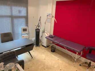 عکس کلینیک تخصصی پوست و مو و زیبایی دکتر کمالی در الهیه