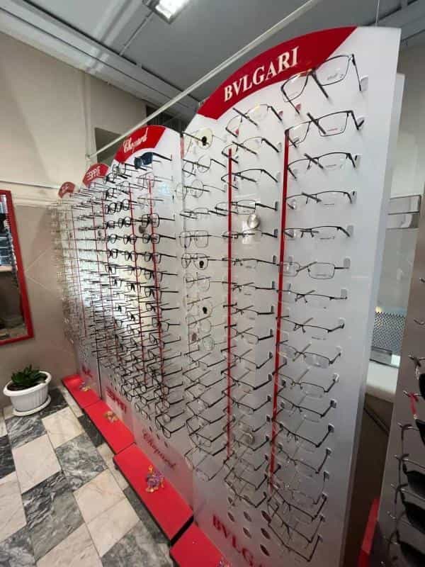 عکس عینک عمار در توحید