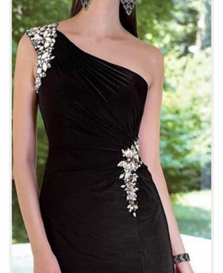 عکس خیاطی لعل آخر در استاد معین