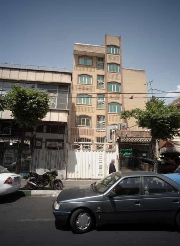 عکس چرخ خیاطی خزائی در مینای جنوبی