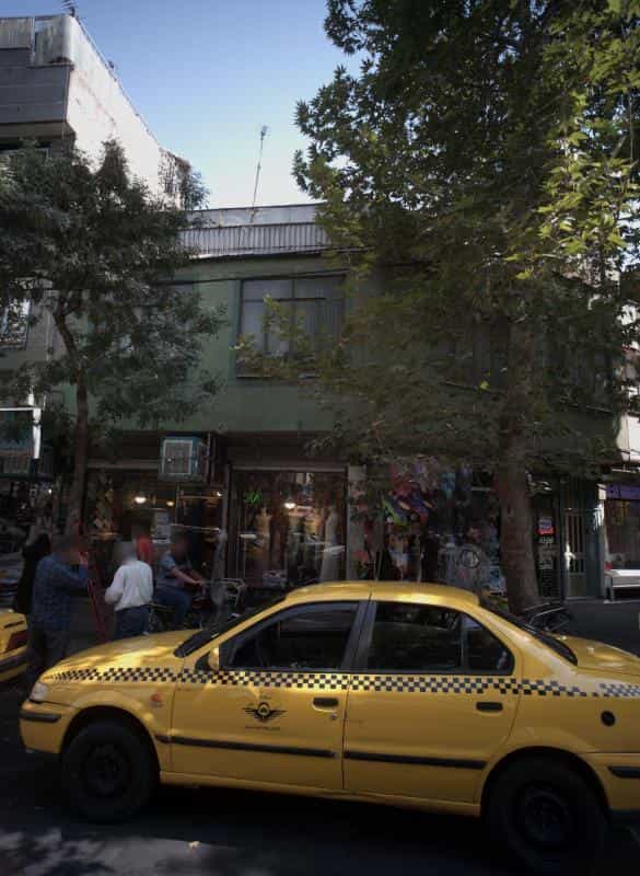 عکس فروشگاه پوشاک نفیس در استخر