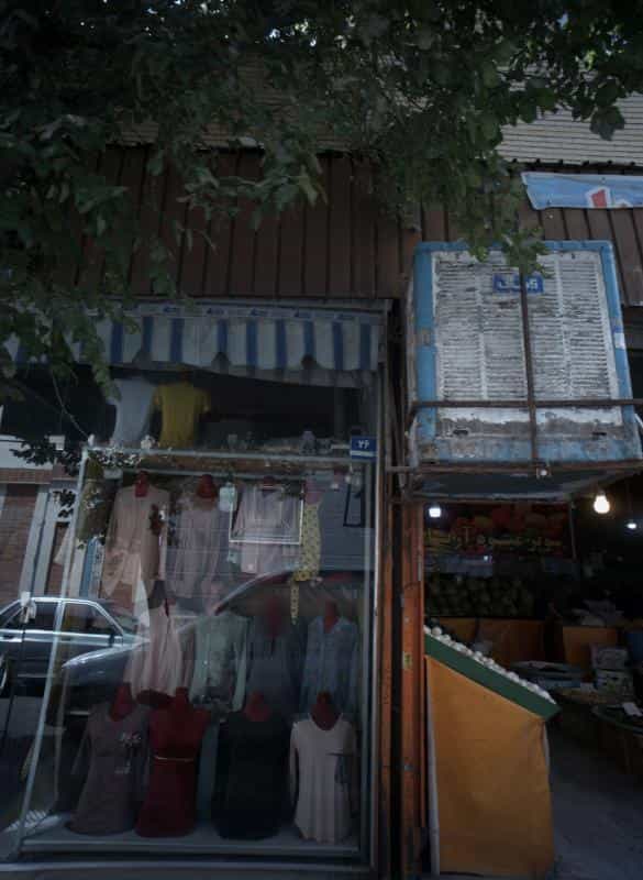عکس فروشگاه پوشاک در فیروزآبادی