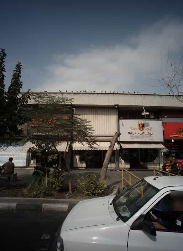 عکس فروشگاه پوشاک مردانه در ولیعصر