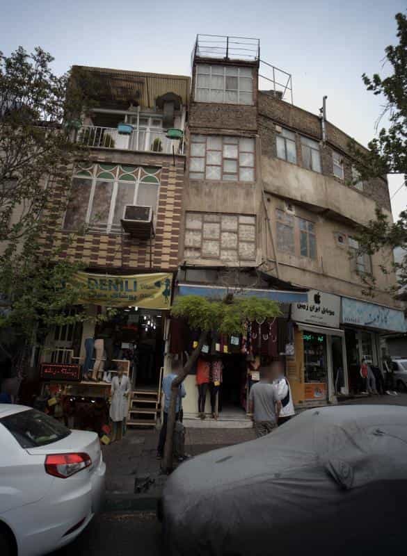 عکس پوشاک دنیلی در شمیران نو