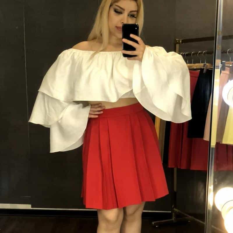 عکس تولید و پخش پوشاک زنانه پارتی در انقلاب