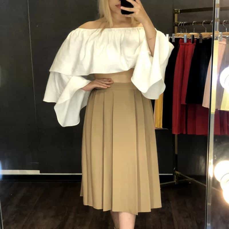 عکس تولید و پخش پوشاک زنانه پارتی در انقلاب