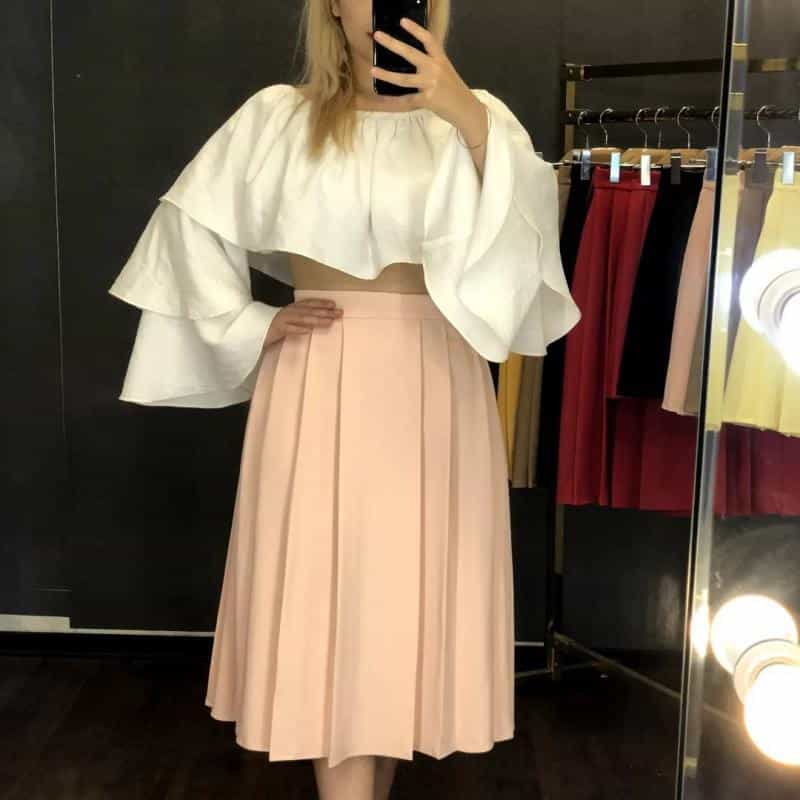 عکس تولید و پخش پوشاک زنانه پارتی در انقلاب