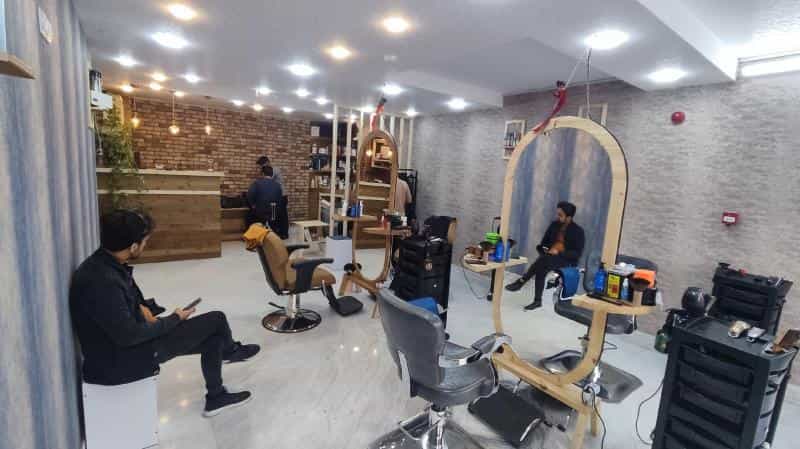 عکس سالن پیرایش موکاخ در محله شیخ صدوق اصفهان 