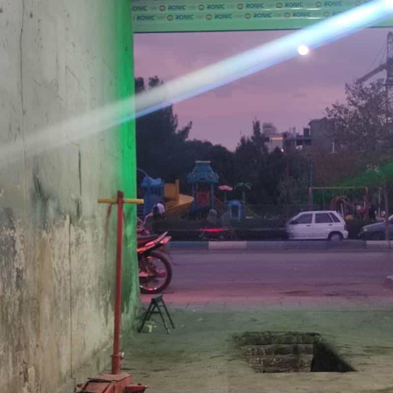 عکس مکانیکی فن آوران در محله نگارستان اصفهان 