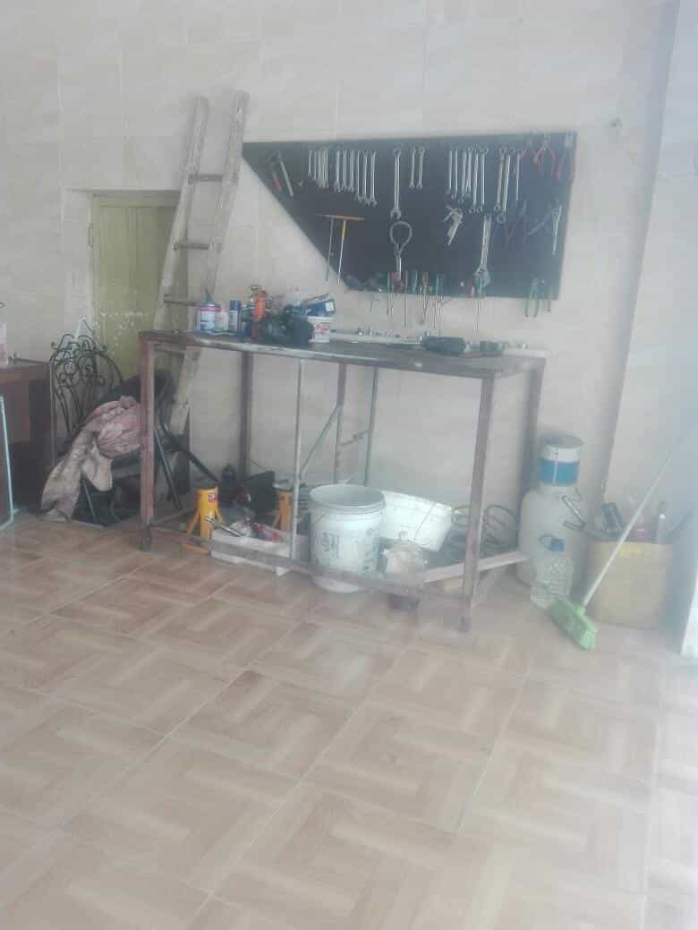 عکس مکانیکی مصطفی در محله گورتان اصفهان 